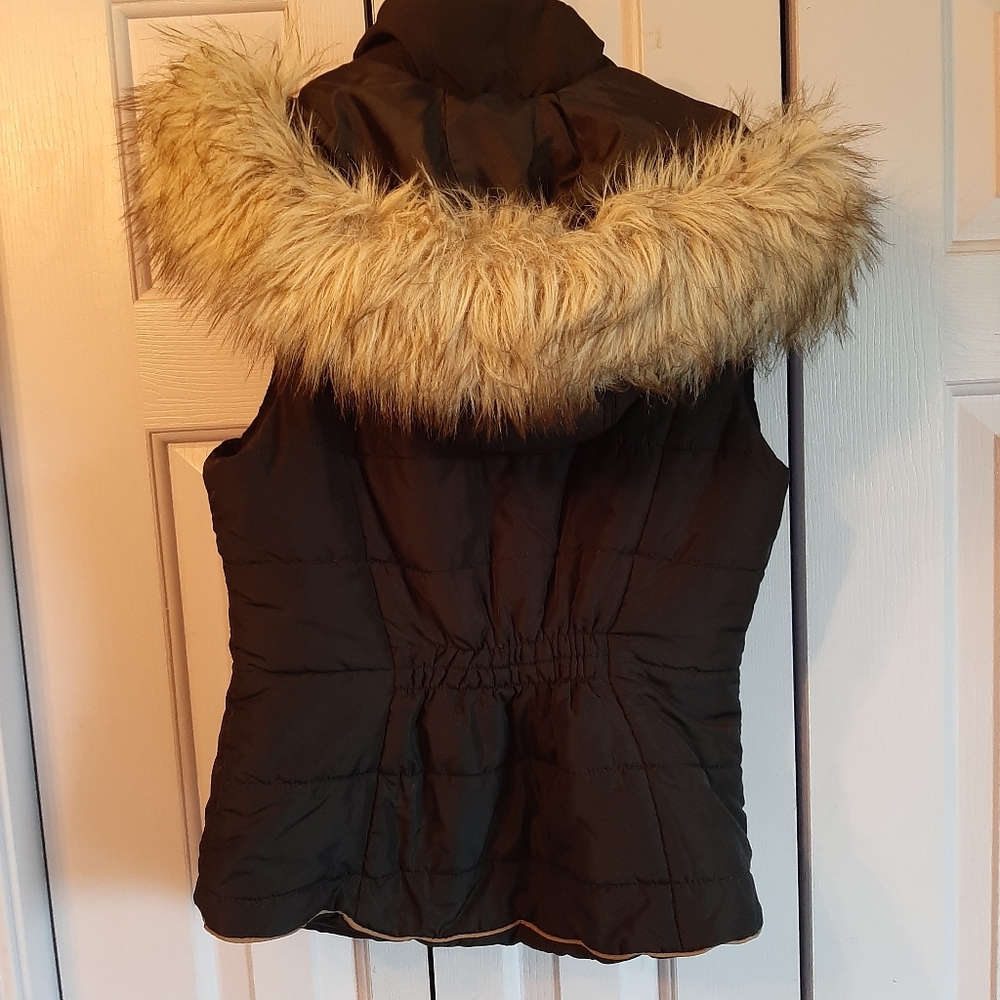 PRINCE & FOX Vest - Picture 3 of 3